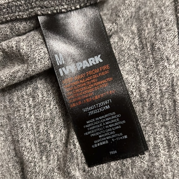 open back short sleeve top IVY PARK - Picture 3 of 4